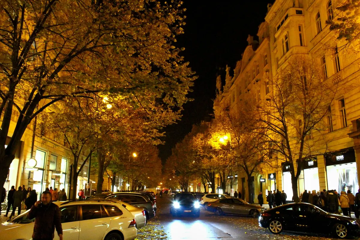 Prag'da gece bulvarı
